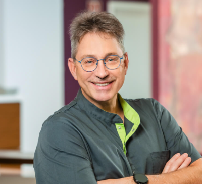 Dr. Christof Becker